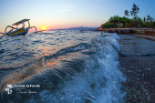 shorebreak sunset Candi Dasa